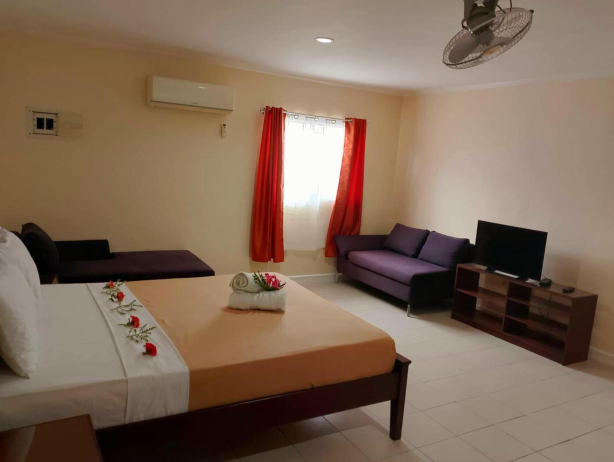 Villa Del Pueblo Inn بنغلاو المظهر الخارجي الصورة